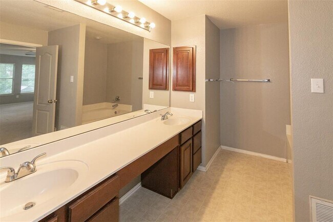 Building Photo - 11308 Blairview Ln