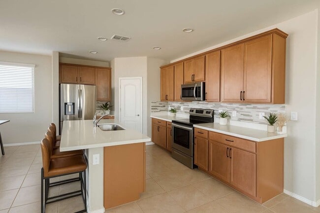 Building Photo - 5826 N 194th Ln