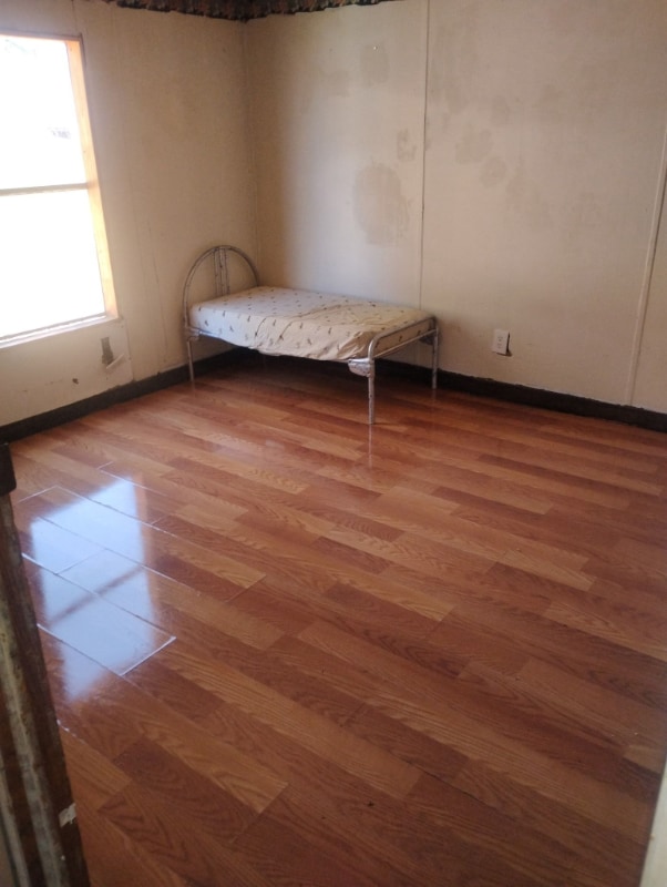 Building Photo - 121 S Pine St