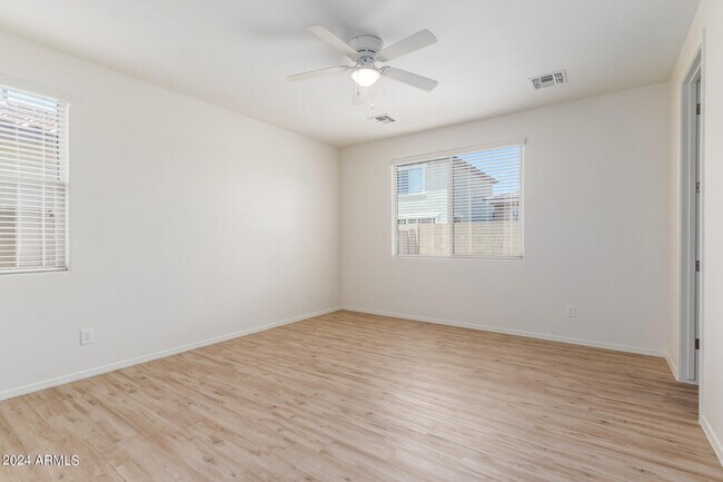 Building Photo - 4808 W Lydia Ln