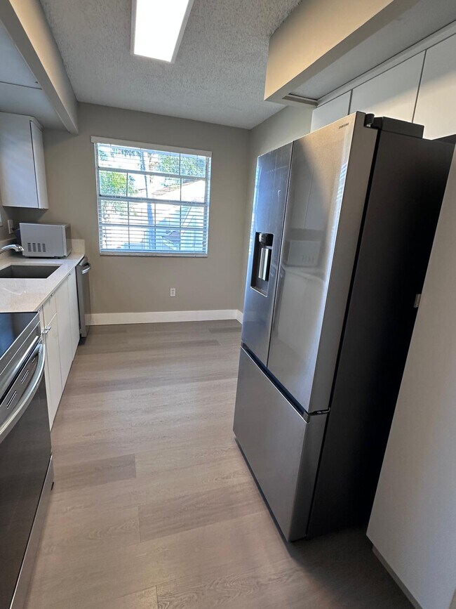 Building Photo - 2246 SE 27th Dr