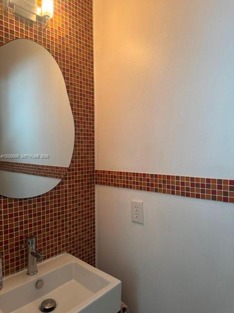 Building Photo - 5469 NW 113th Ct