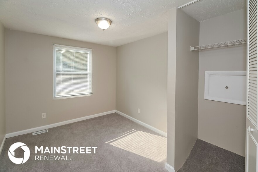 Building Photo - 7180 Buck Creek Dr