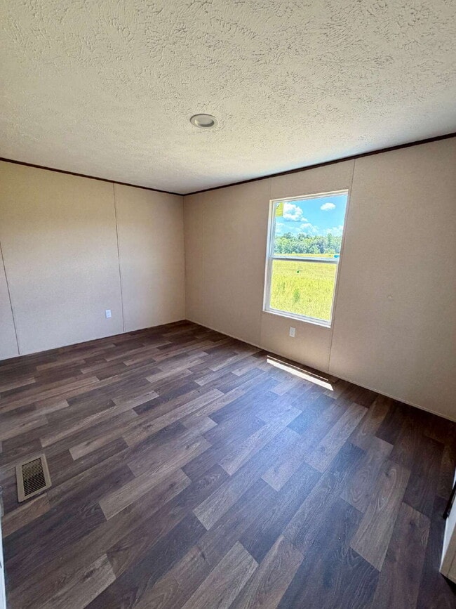 Building Photo - MOBILE HOME FOR RENT IN REHOBETH