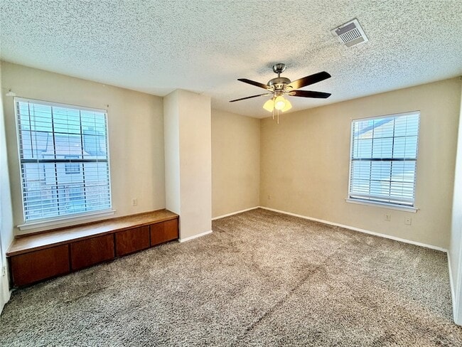 Building Photo - 1251 Dallas Dr