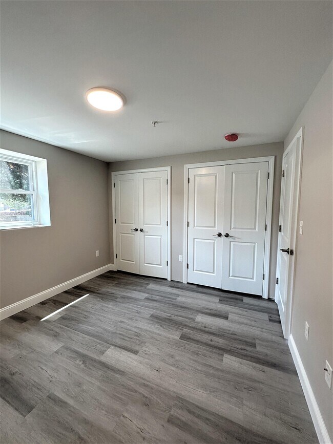 Building Photo - 530 Chestnut St