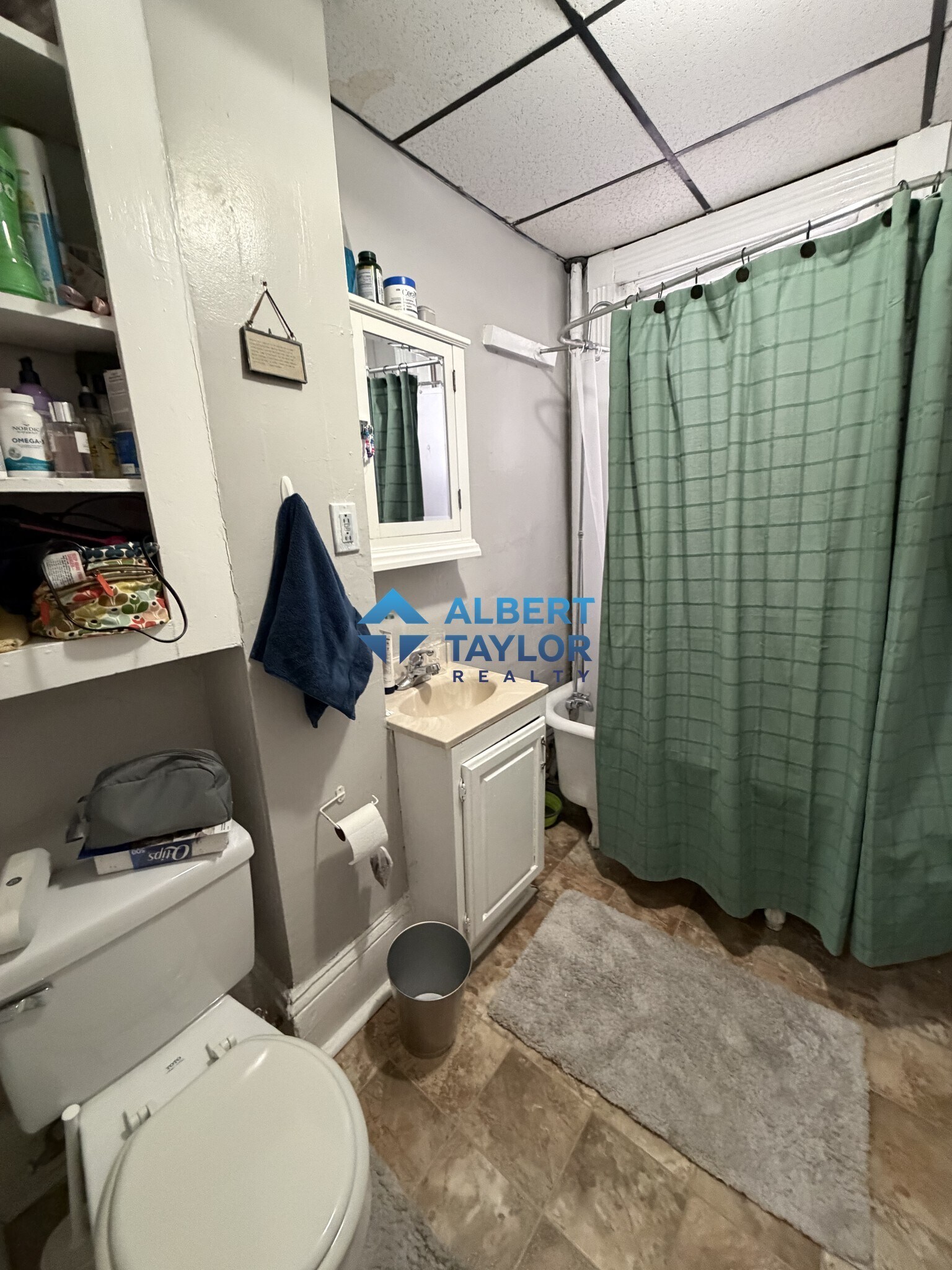 Building Photo - 5 Champney Pl