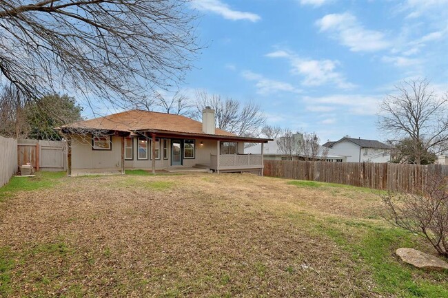 Building Photo - 214 Crystal Knoll Blvd
