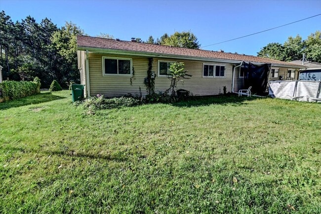 Building Photo - 4603 Dennis Dr