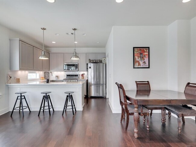 Building Photo - 1109 Euphoria Bend