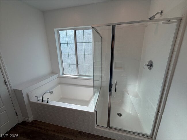 Building Photo - 20 Barbara Ln