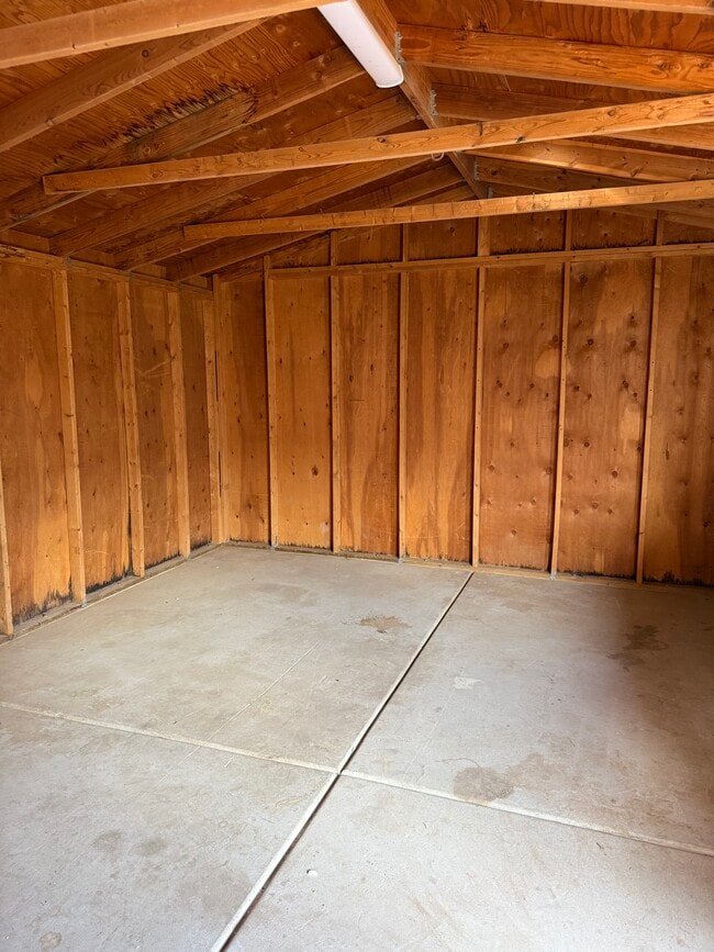 Building Photo - 7234 E Beverly Dr