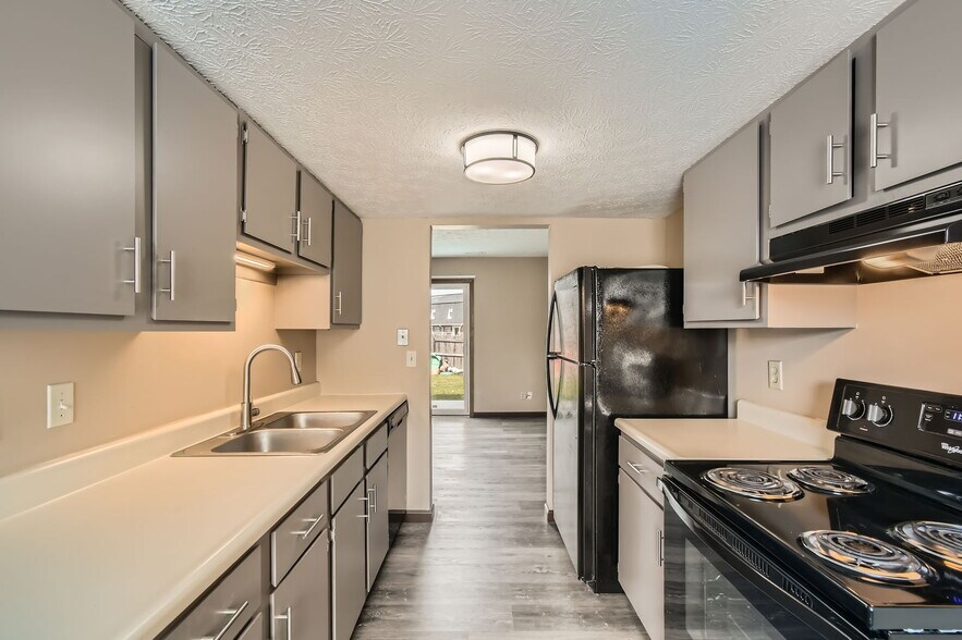 Building Photo - 6164 Fortin Ct