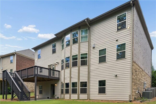 Building Photo - 4470 Skylark Ln