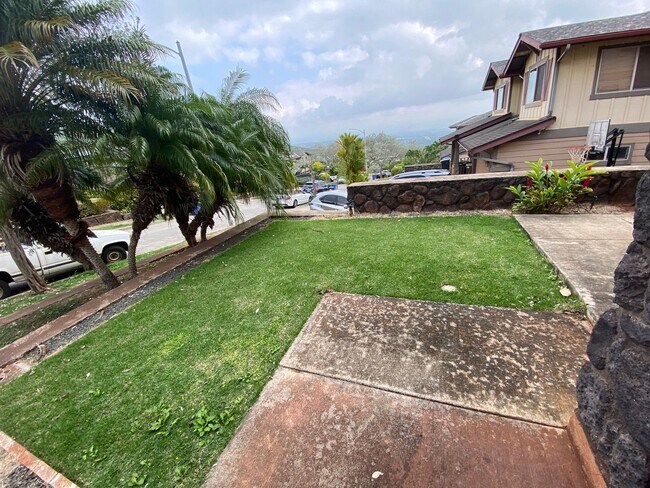 Building Photo - 92-1481 Punawainui St.