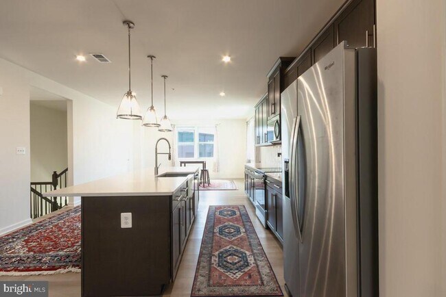 Building Photo - 9920 -B Sir Barton Wy