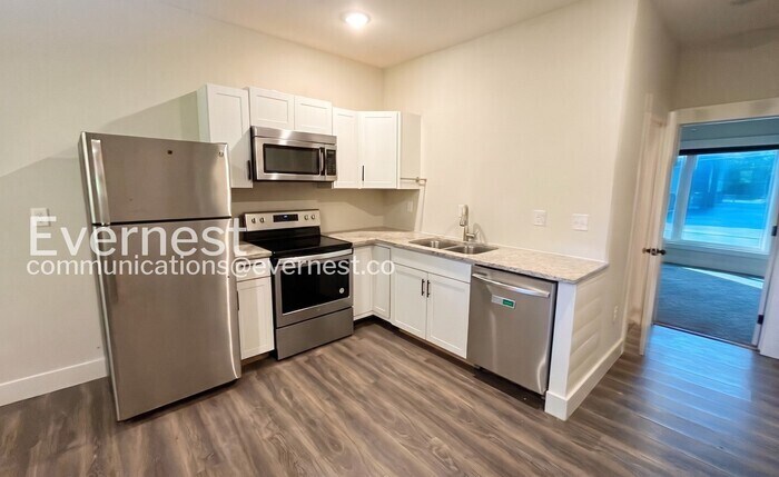 Building Photo - 5407 Hixson Pike