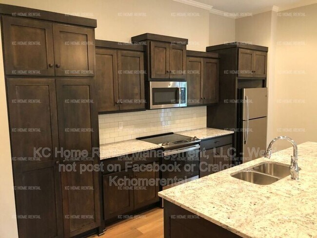 Building Photo - 3931 Genessee St