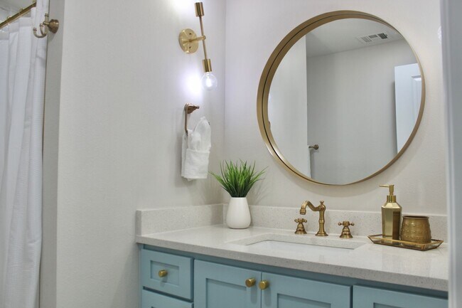 Building Photo - Rosedale