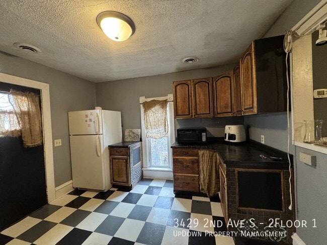 Building Photo - 3429 2nd Ave S