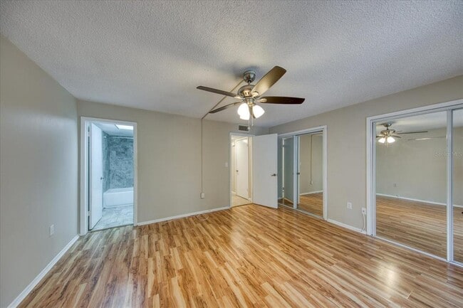 Building Photo - 2699 Seville Blvd