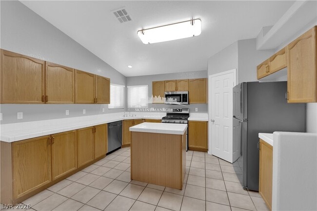 Building Photo - 1918 Double Delight Ave