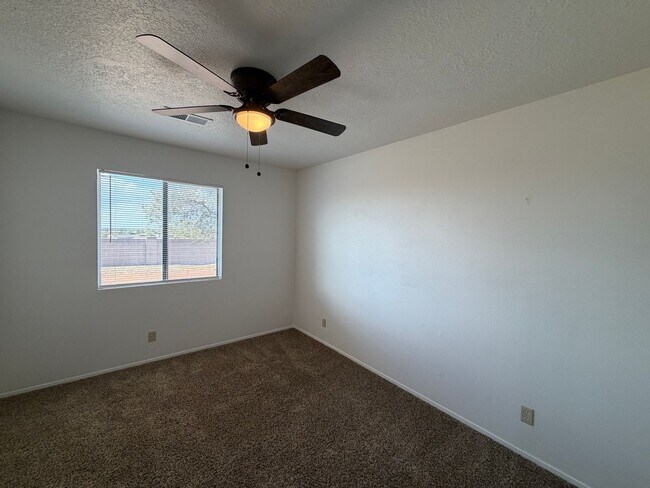 Building Photo - 4520 Rockaway Loop NE