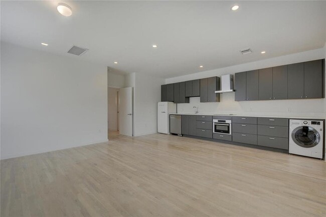 Building Photo - 1200 Enfield Rd
