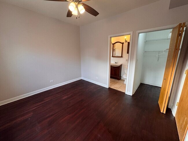 Building Photo - 1342 W Estes Ave