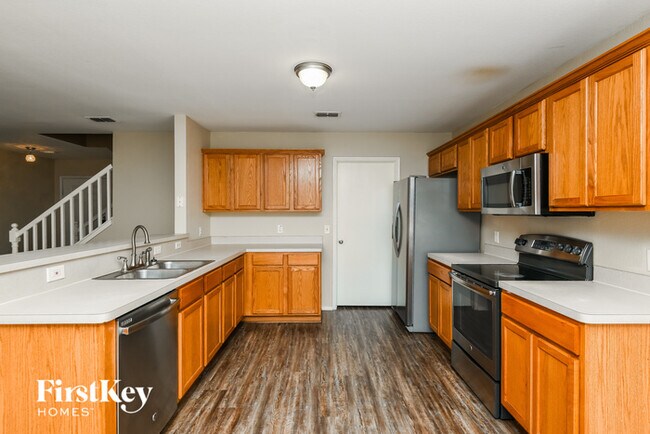 Building Photo - 9632 Linton Dr