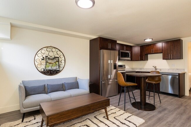 Building Photo - Ballard Seattle 3 Bedroom Apartment for Rent | In-Unit Laundry, Pet Friendly, Parking Available &...