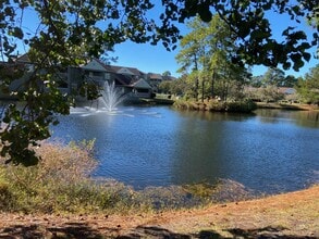 Building Photo - 100 Myrtle Greens Dr