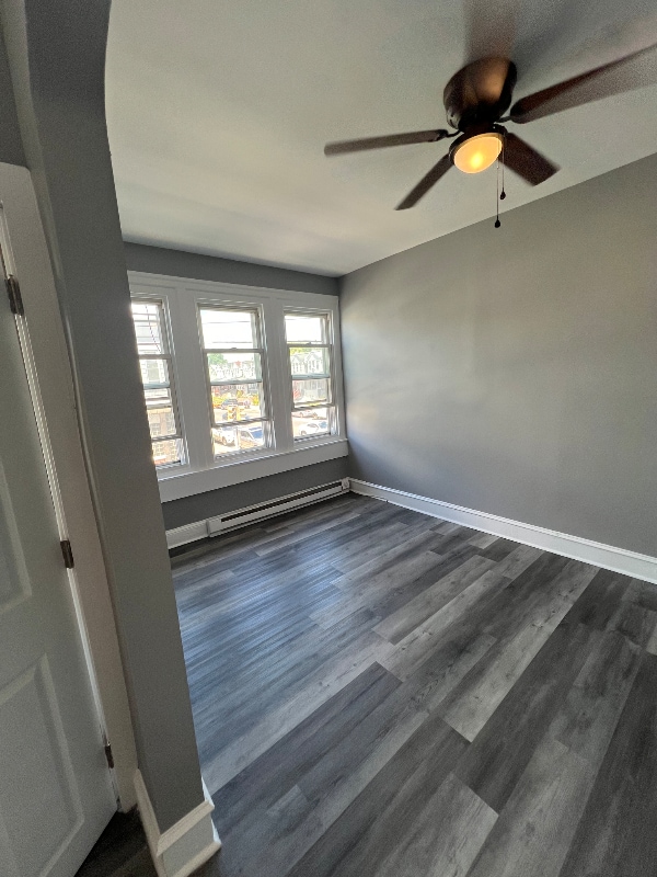 Building Photo - 904 E Tioga St