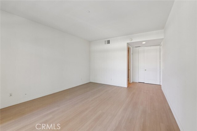 Building Photo - 742 Locust St