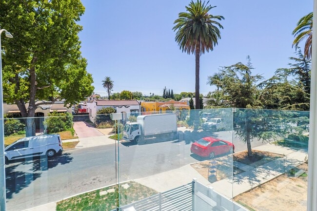 Building Photo - 2821 Virginia Rd