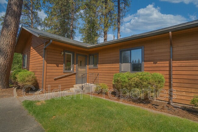 Primary Photo - 1130 E Timber Ln