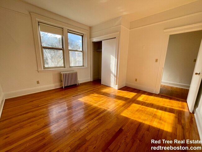 Building Photo - 20 Colborne Rd
