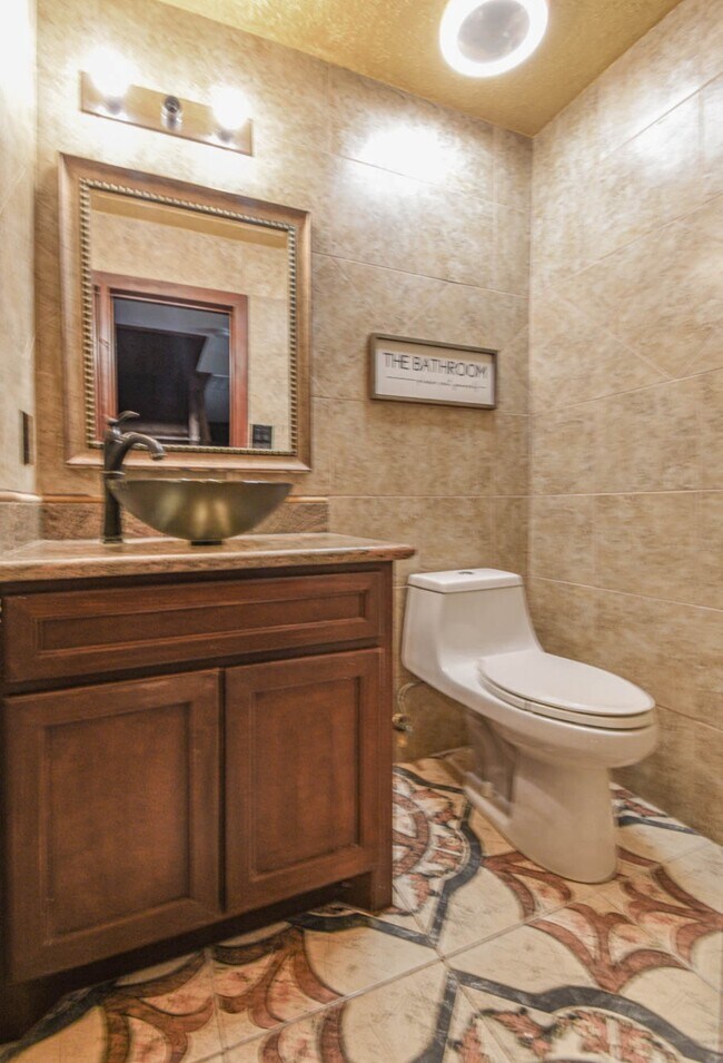 Building Photo - 10126 Rosbrook Dr