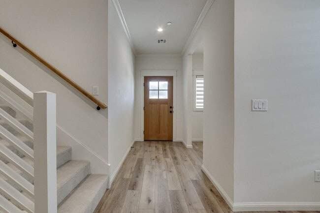 Building Photo - Welcome to Bungalow Heights! Edmond Townhome w/ Balcony, Yard & Resort Amenities