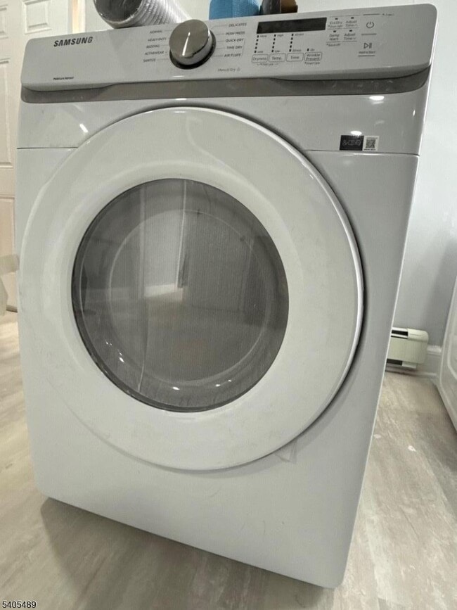 Building Photo - 437 Morrissee Ave