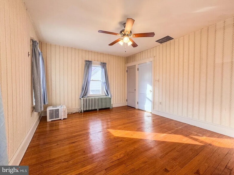 Building Photo - 2203 Fairview Ave