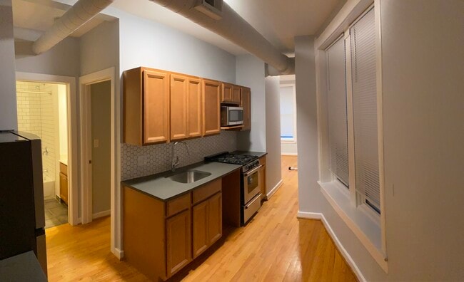 Building Photo - 1227 N Cleaver St