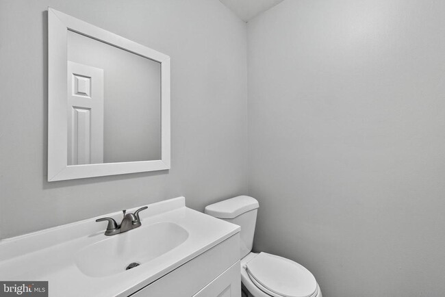 Building Photo - 11 Caraway Ct