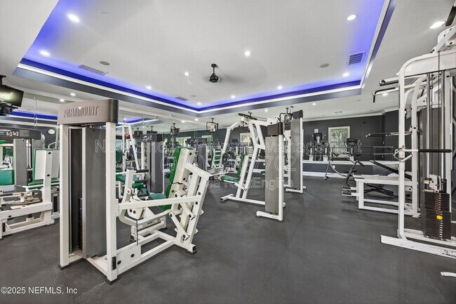 Building Photo - 10075 Gate Pkwy N