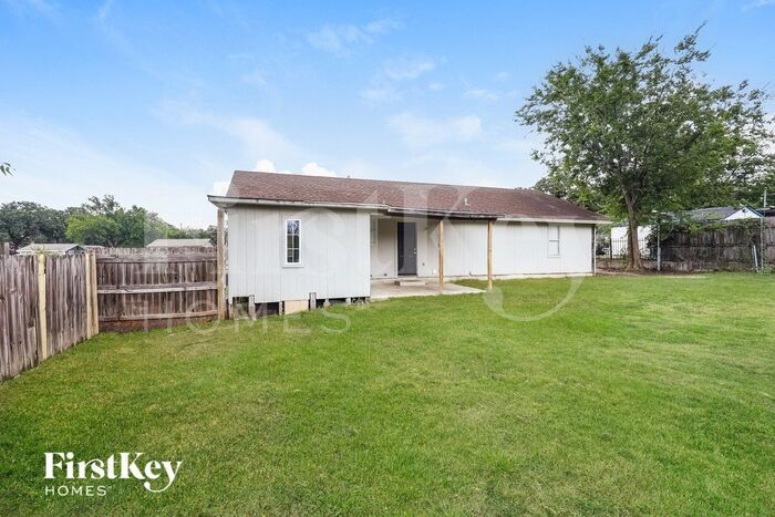 Building Photo - 6244 Hartman Rd