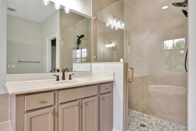 Building Photo - 4559 Cadiz Cir