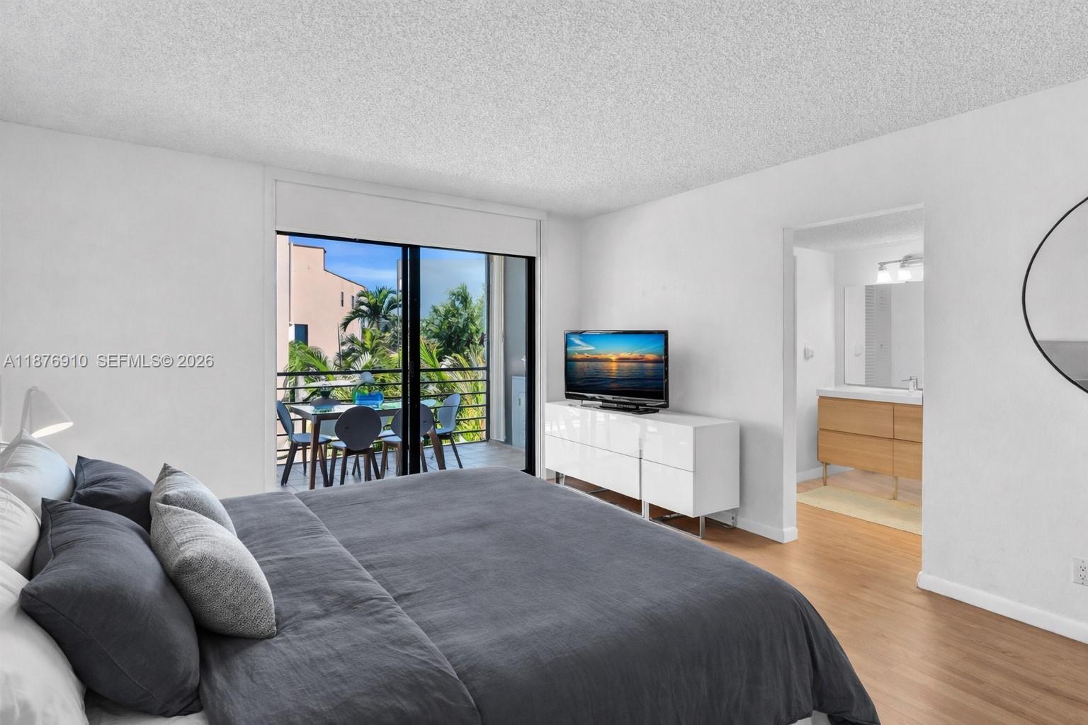 Building Photo - 20401 NE 30th Ave