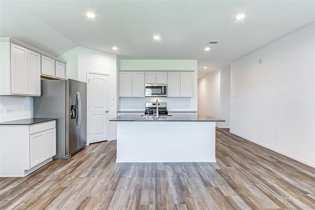 Building Photo - 4953 Almond Ter Dr