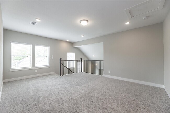 Building Photo - 10981 Swang Link Dr