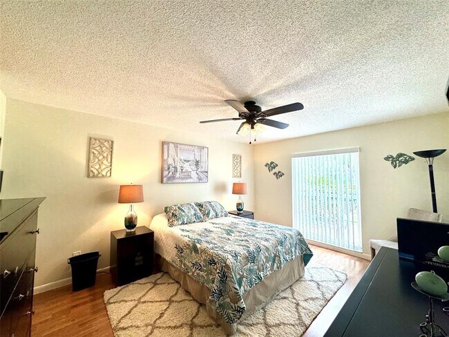 Building Photo - 4409 Longmeadow